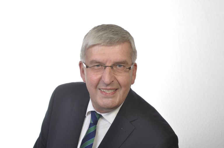 Portrait-Bernd-Carsten-Hiebing